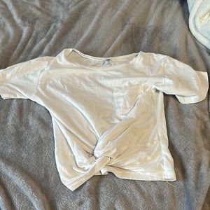 White cropped t-shirt